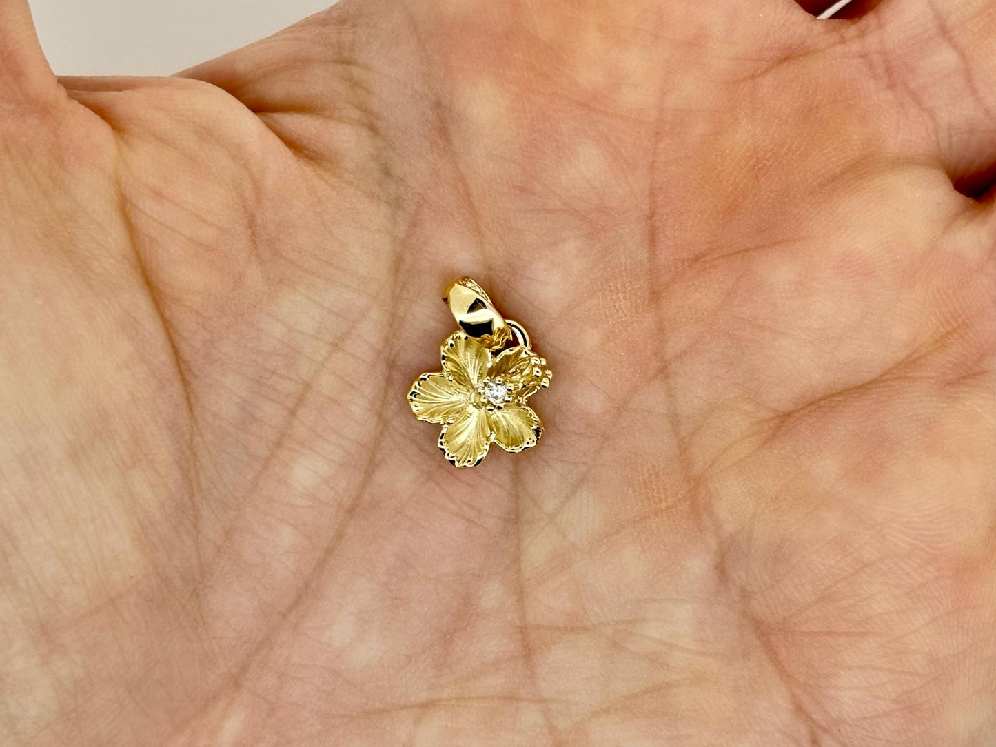 14K Solid Gold Hibiscus Pendant Flower Pendant 0.2 Ct Diamond Necklace Gold Pendant Birthday Gift for her Gift for Mom Flower Necklace