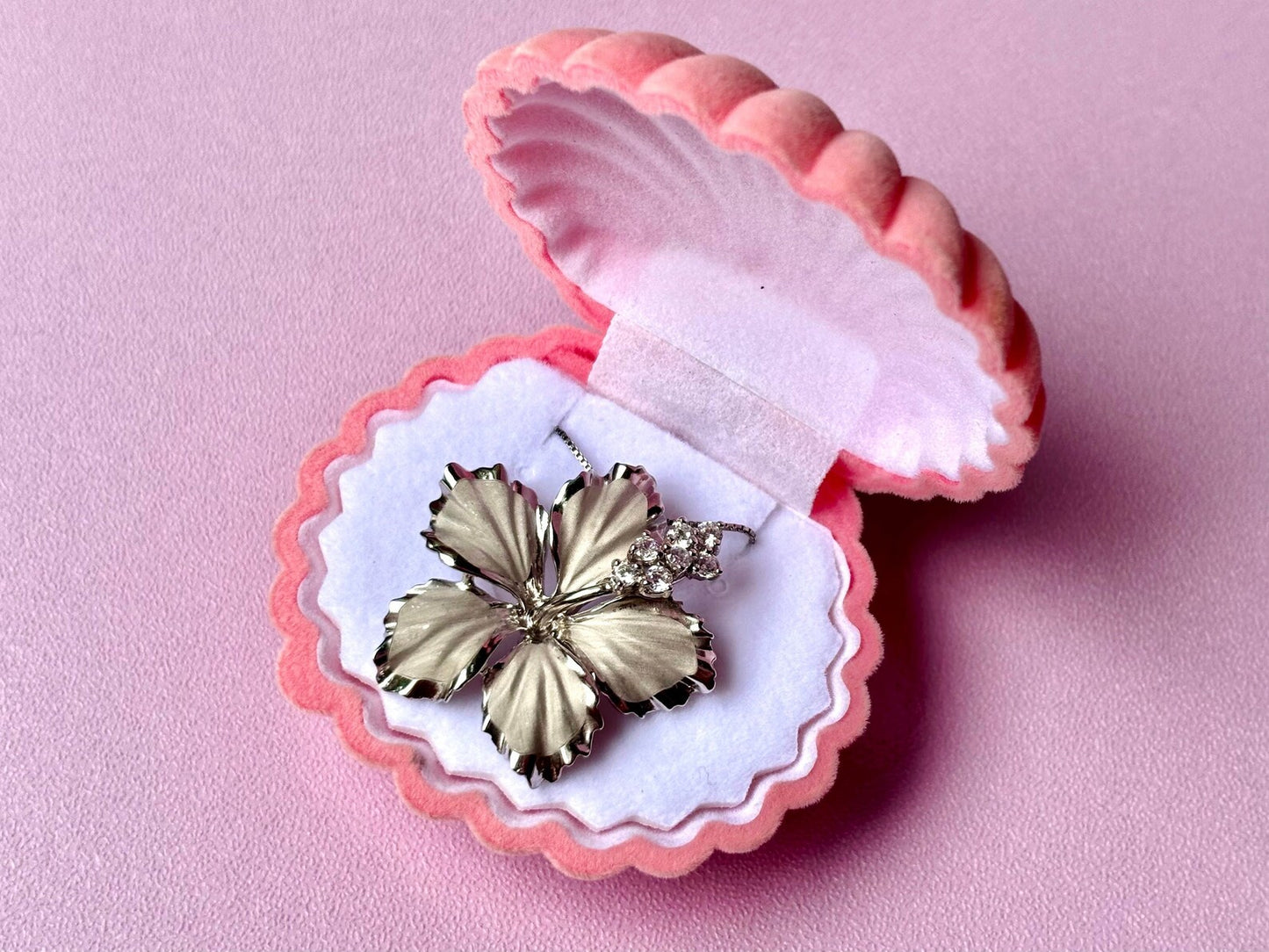 Deluxe Hibiscus Flower Necklace