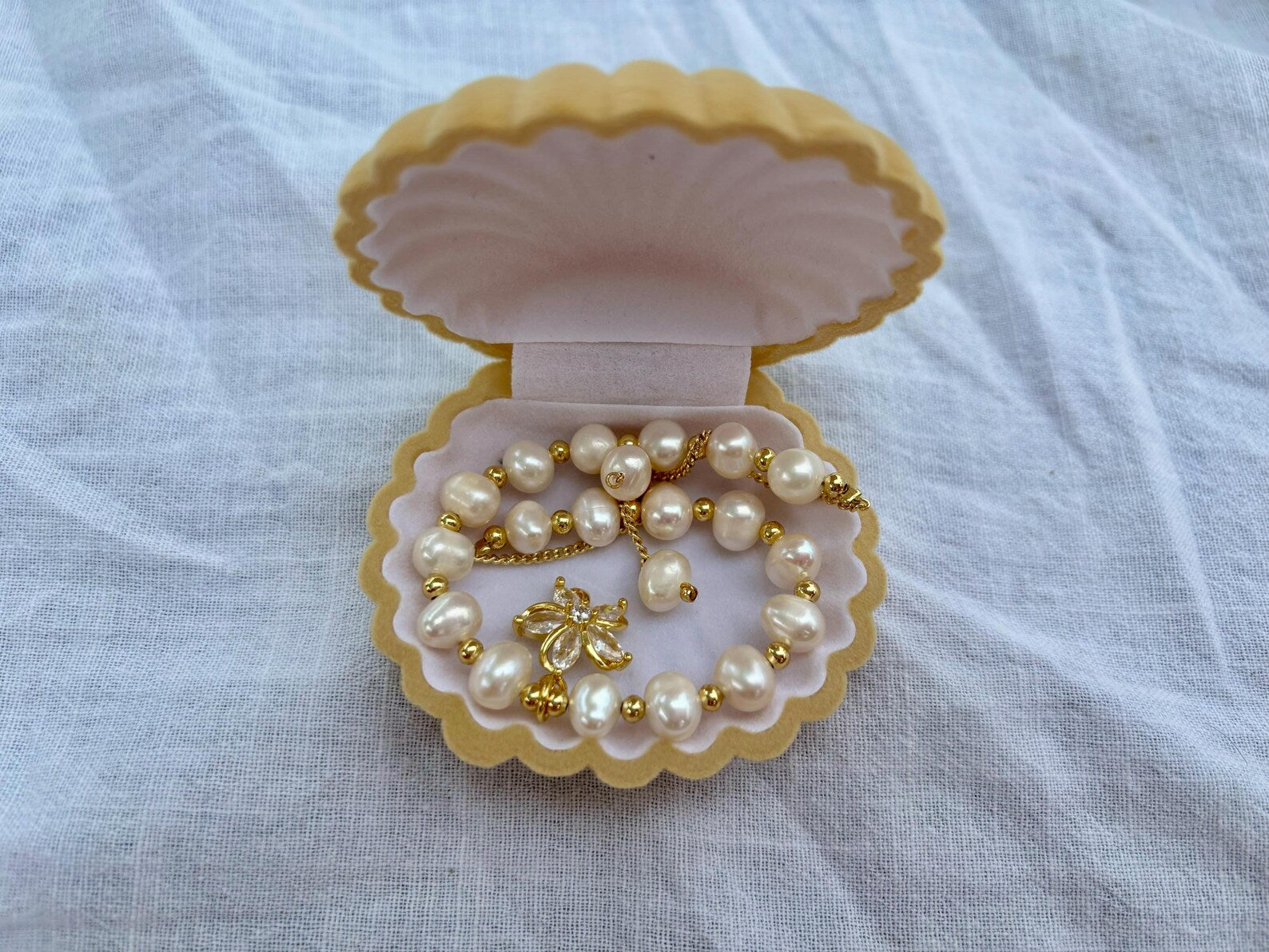 White  Freshwater Pearl Bracelet Flower Charm