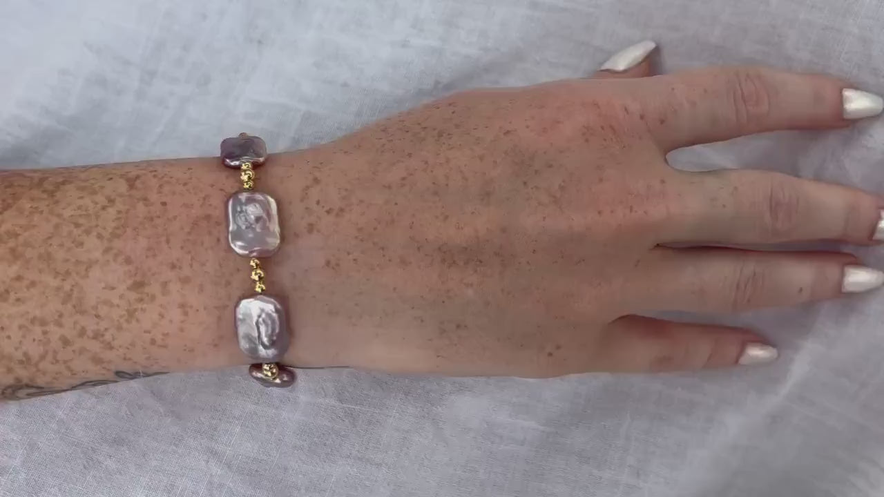 Moonlit Bracelet (Baroque Pearl)